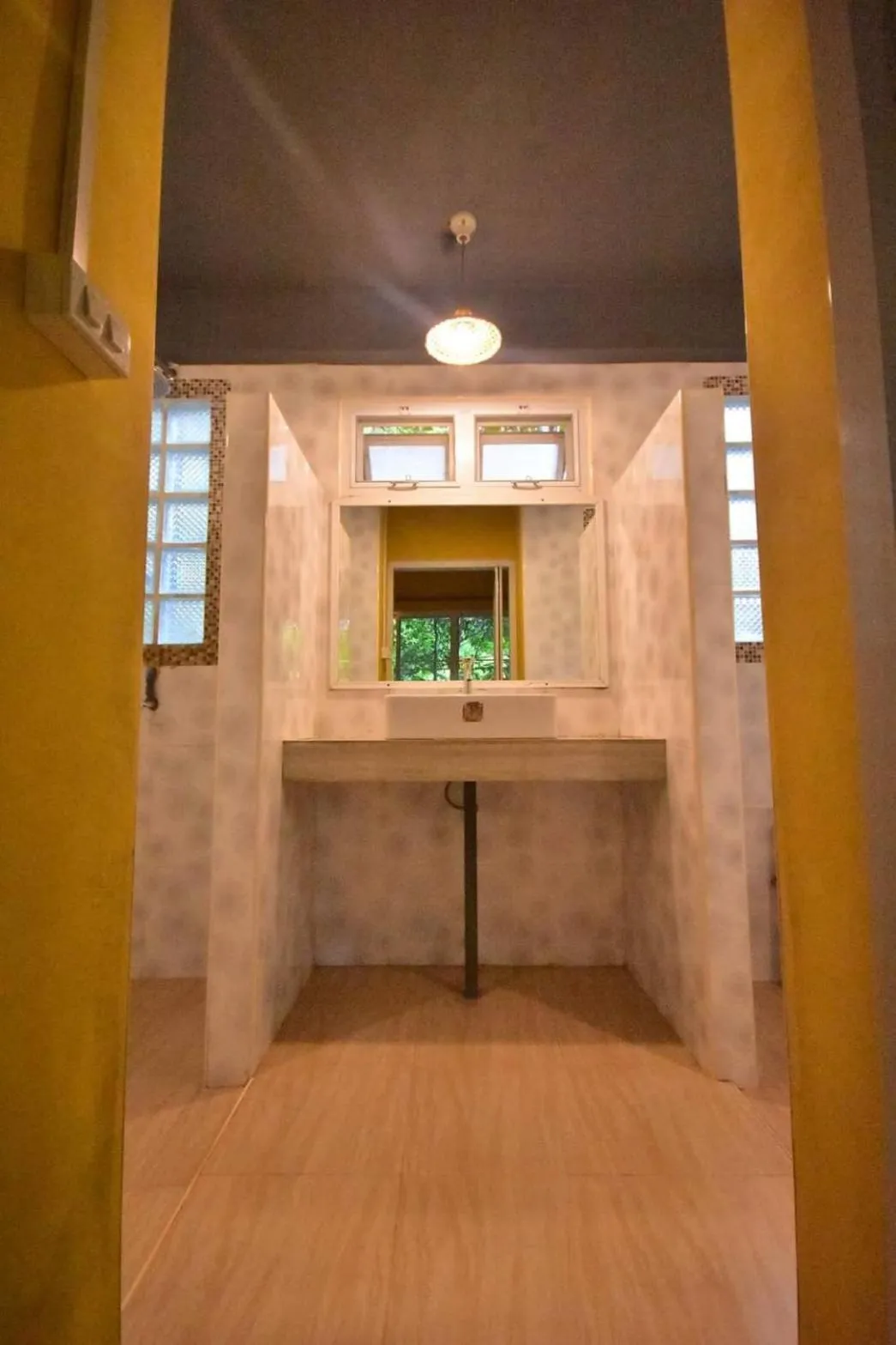 JJ Beach Resort & JJ Seafood