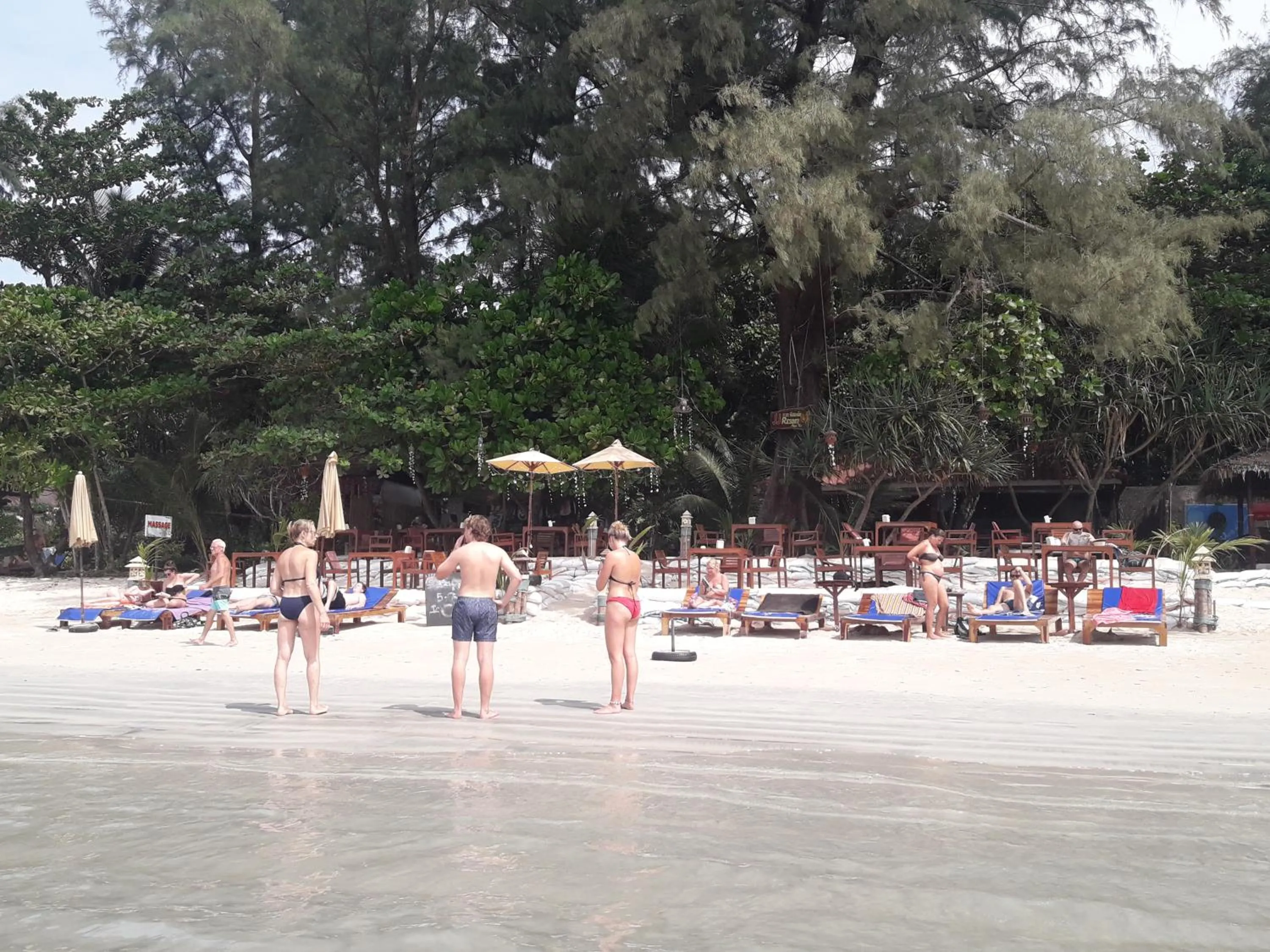 JJ Beach Resort & JJ Seafood