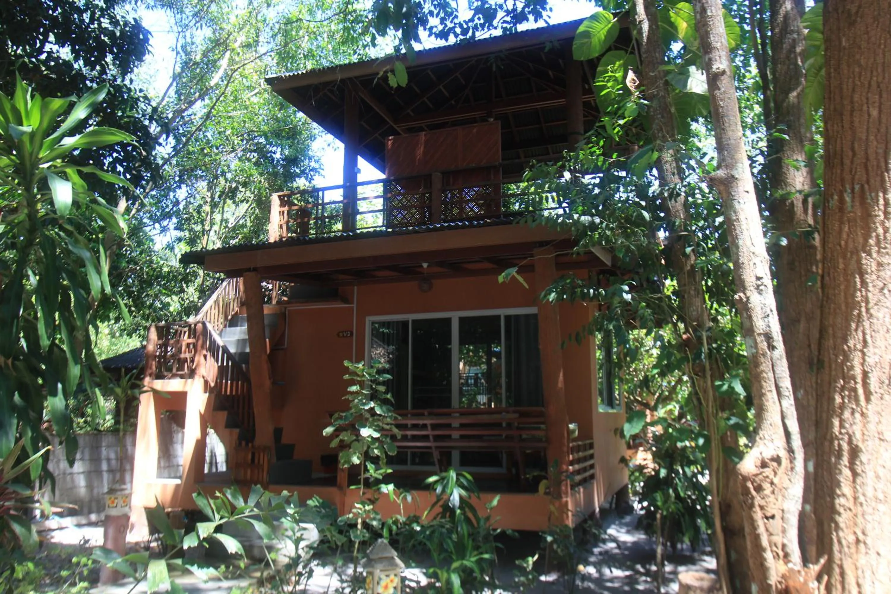 JJ Beach Resort & JJ Seafood