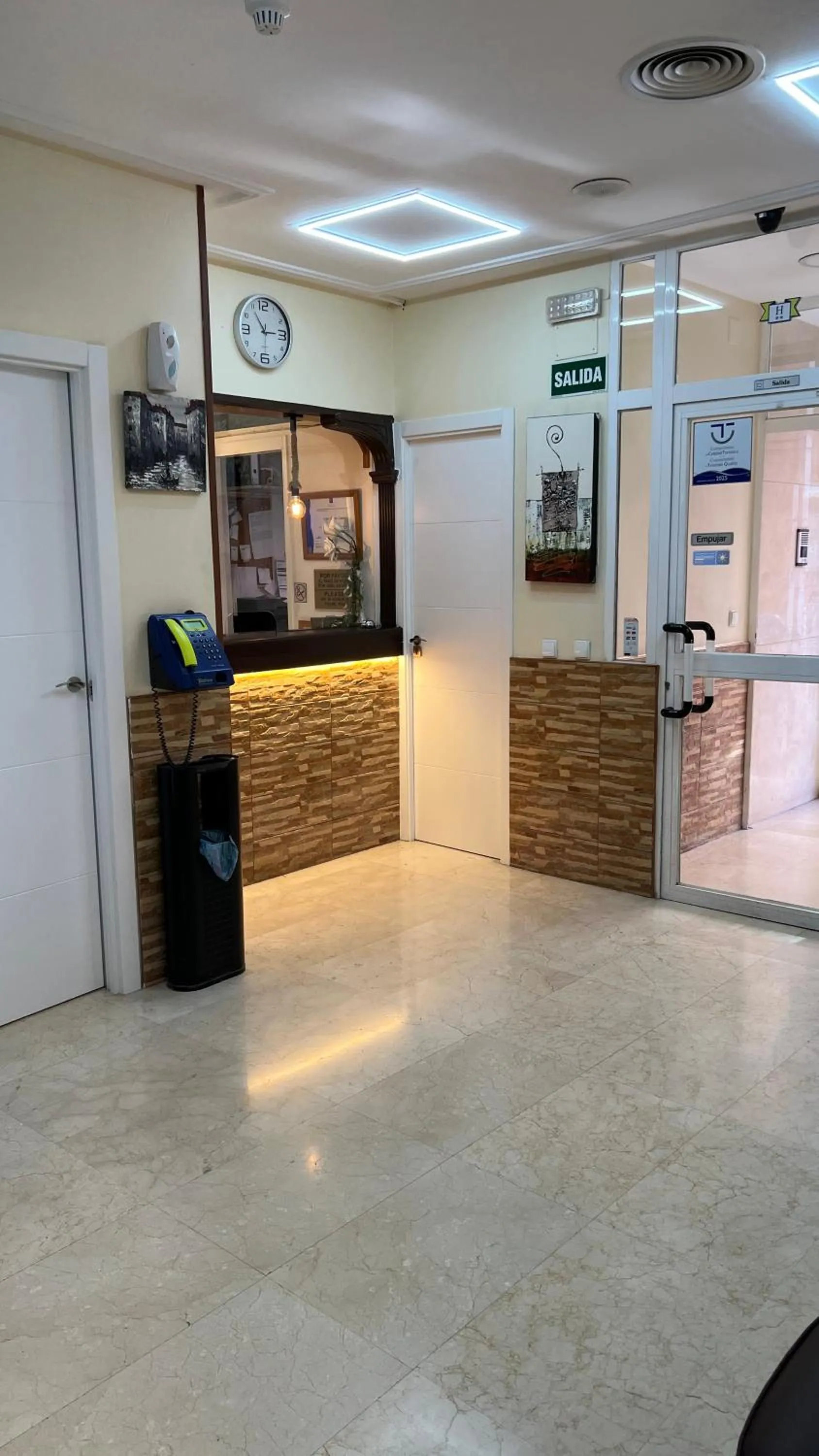 Lobby or reception in Hotel Cuatro Caños