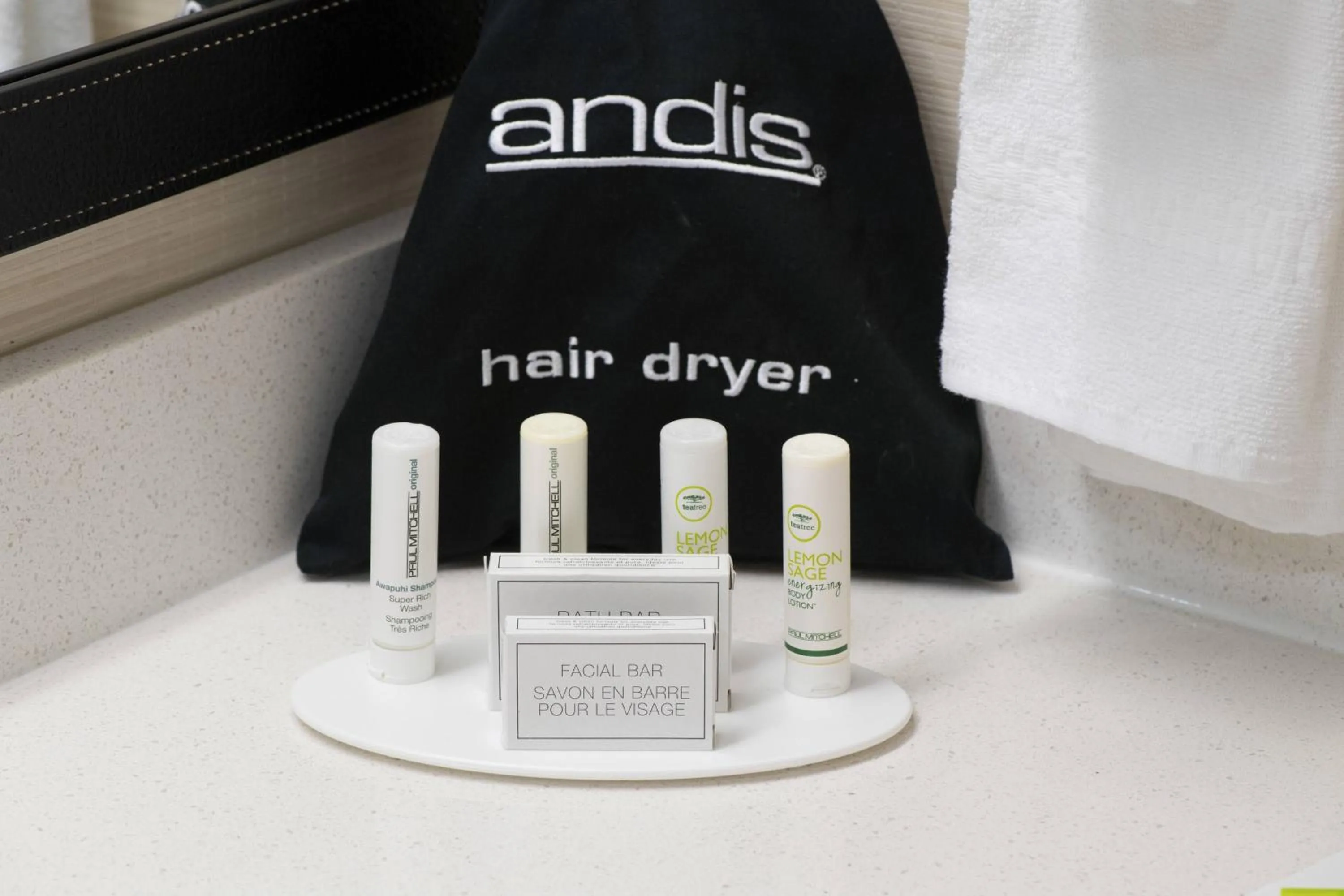 Bathroom in Fairfield Inn & Suites by Marriott Houma Southeast