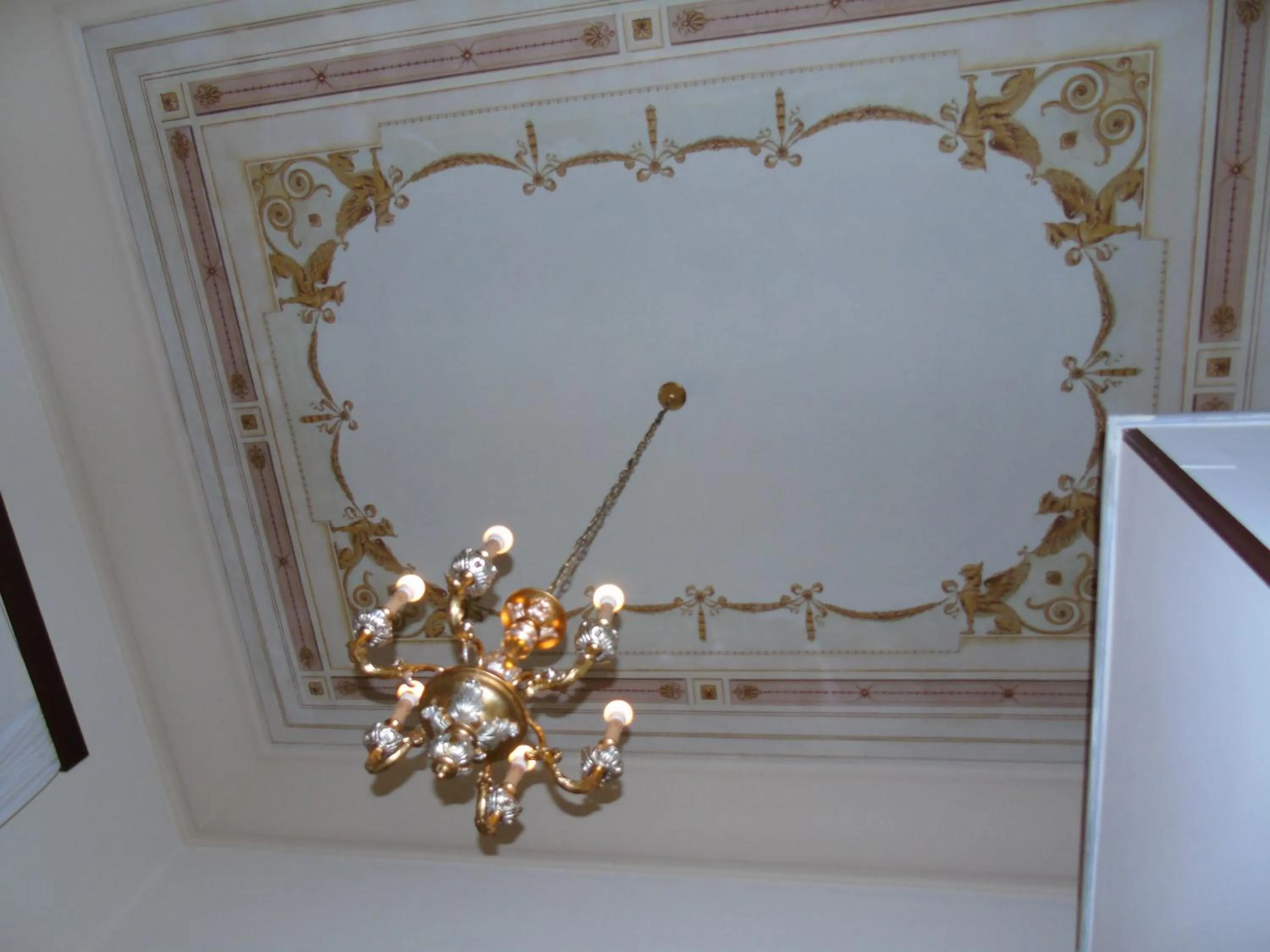 Decorative detail in Albergo Cavour