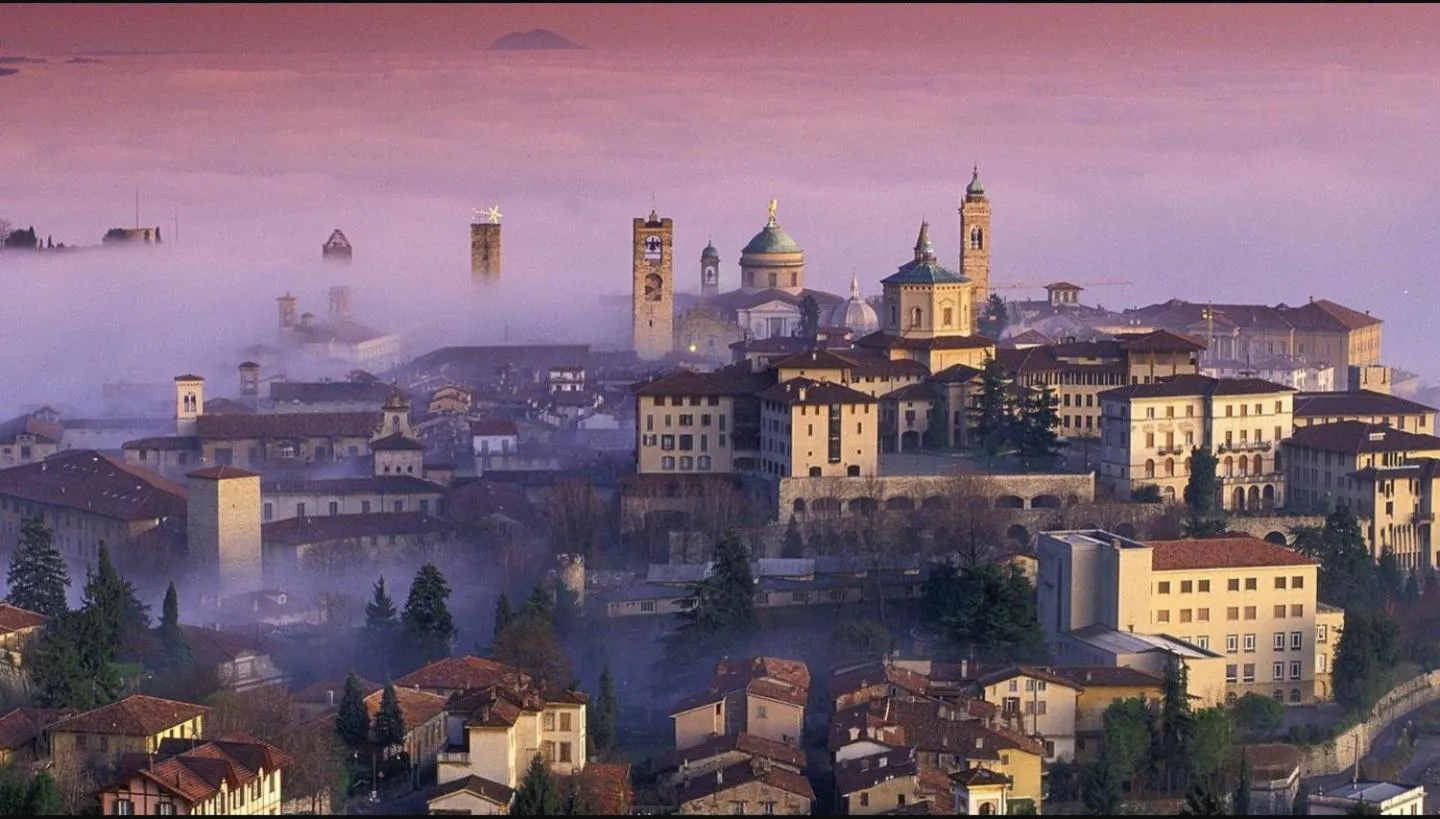 Night in Donizetti Royal