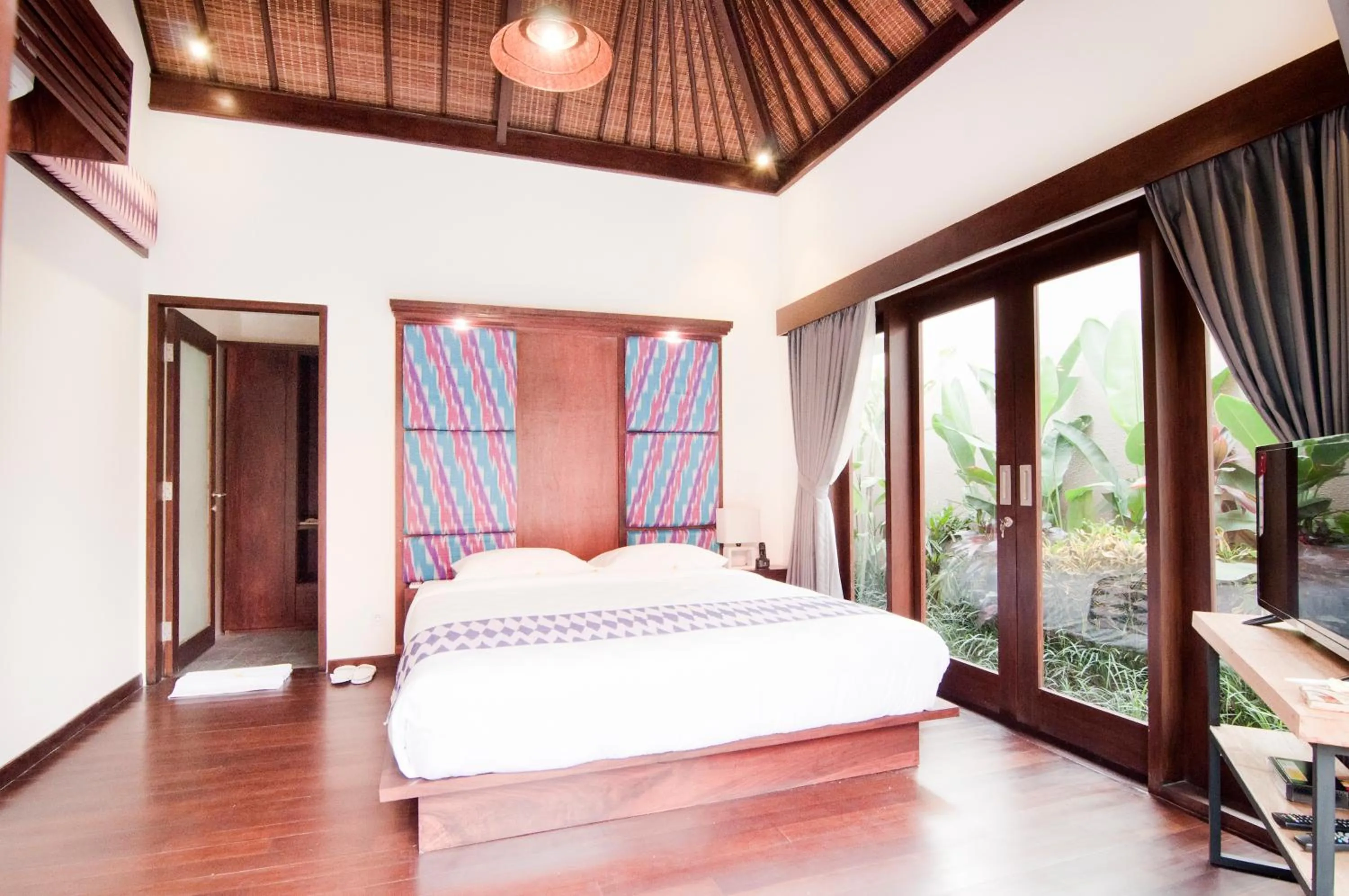 Garden, Bed in Villa Puspa