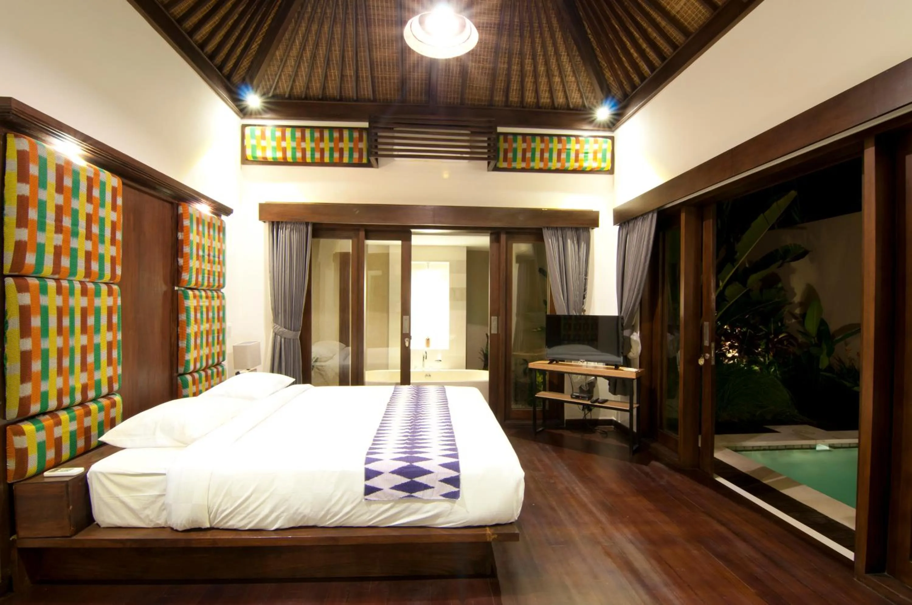 Garden, Bed in Villa Puspa