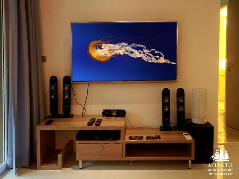 Atlantis Condo & Water Park Pattaya By the Sea