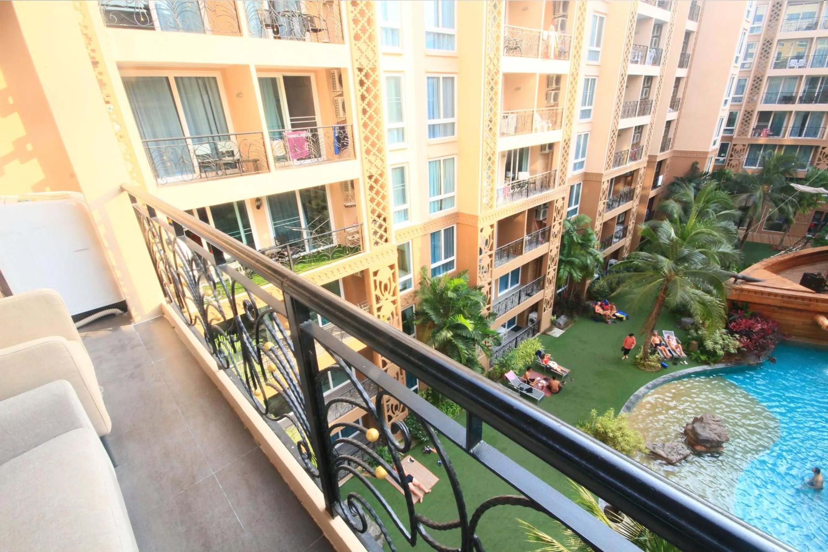 Day in Atlantis Condo & Water Park Pattaya By the Sea