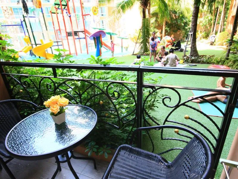 group of guests in Atlantis Condo & Water Park Pattaya By the Sea