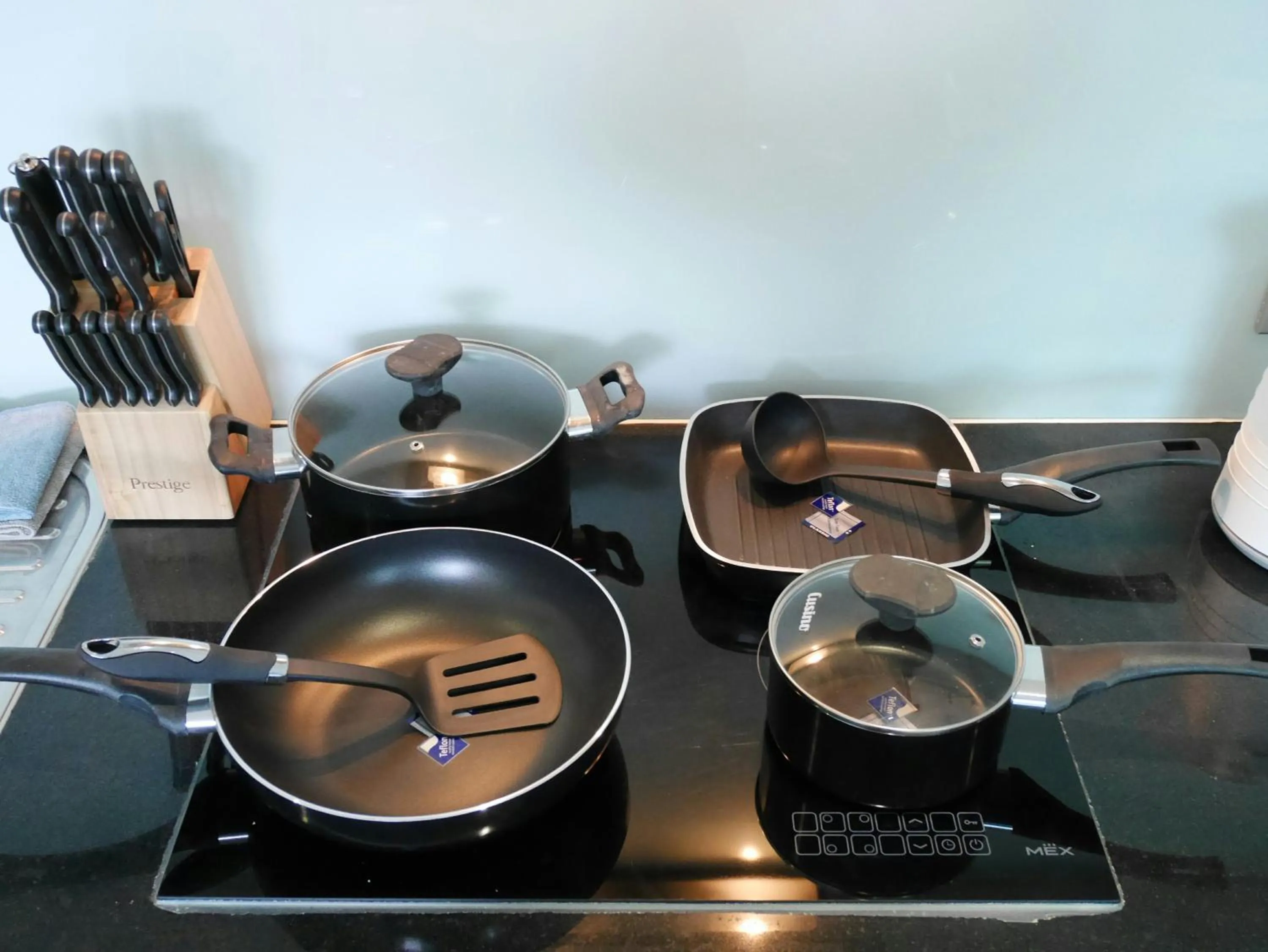 Atlantis Condo & Water Park Pattaya By the Sea