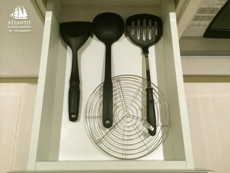 Atlantis Condo & Water Park Pattaya By the Sea