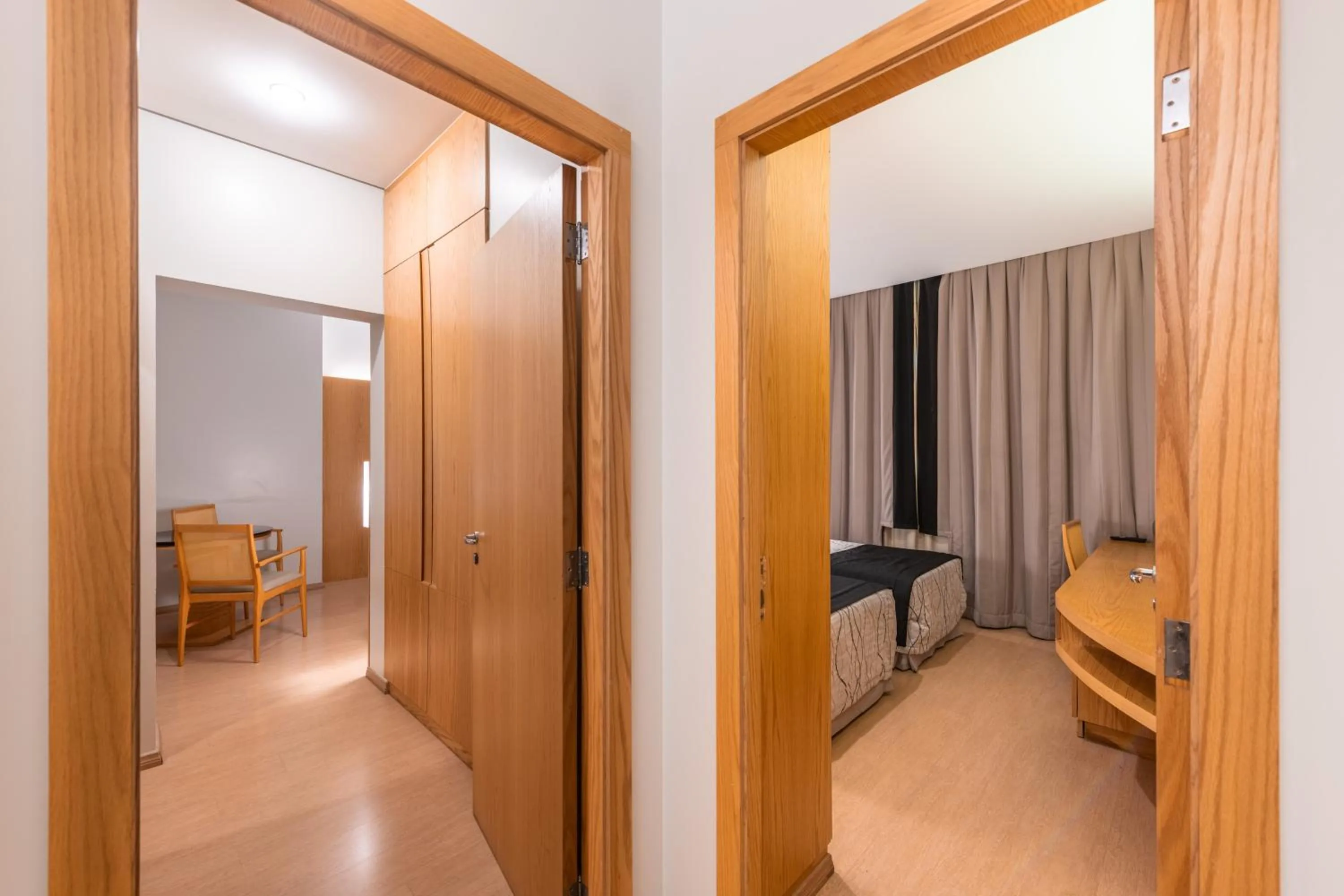 Bedroom, Bed in DELPLAZA Excelsior São Paulo - By Monreale