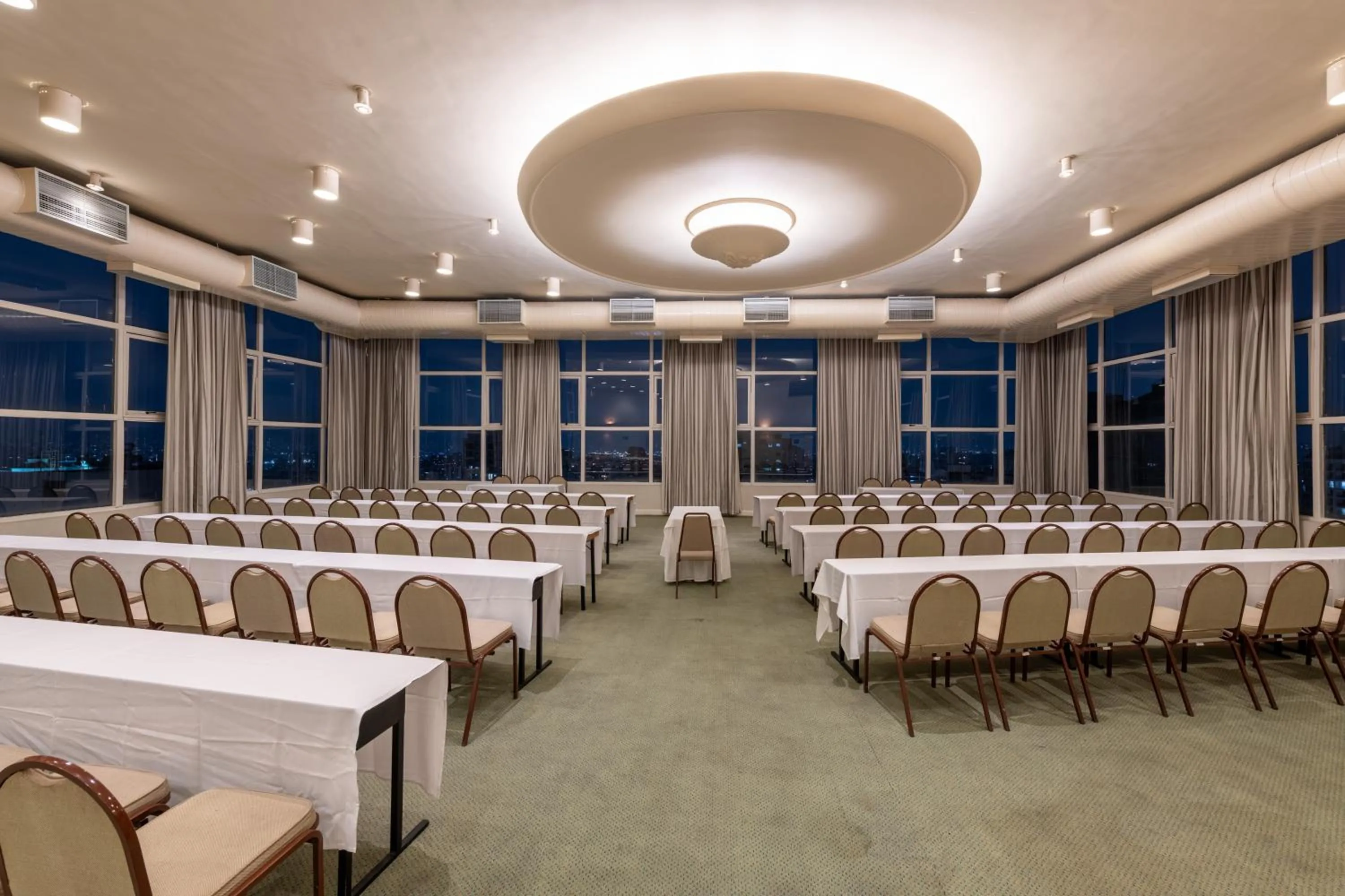 Meeting/conference room in DELPLAZA Excelsior São Paulo - By Monreale