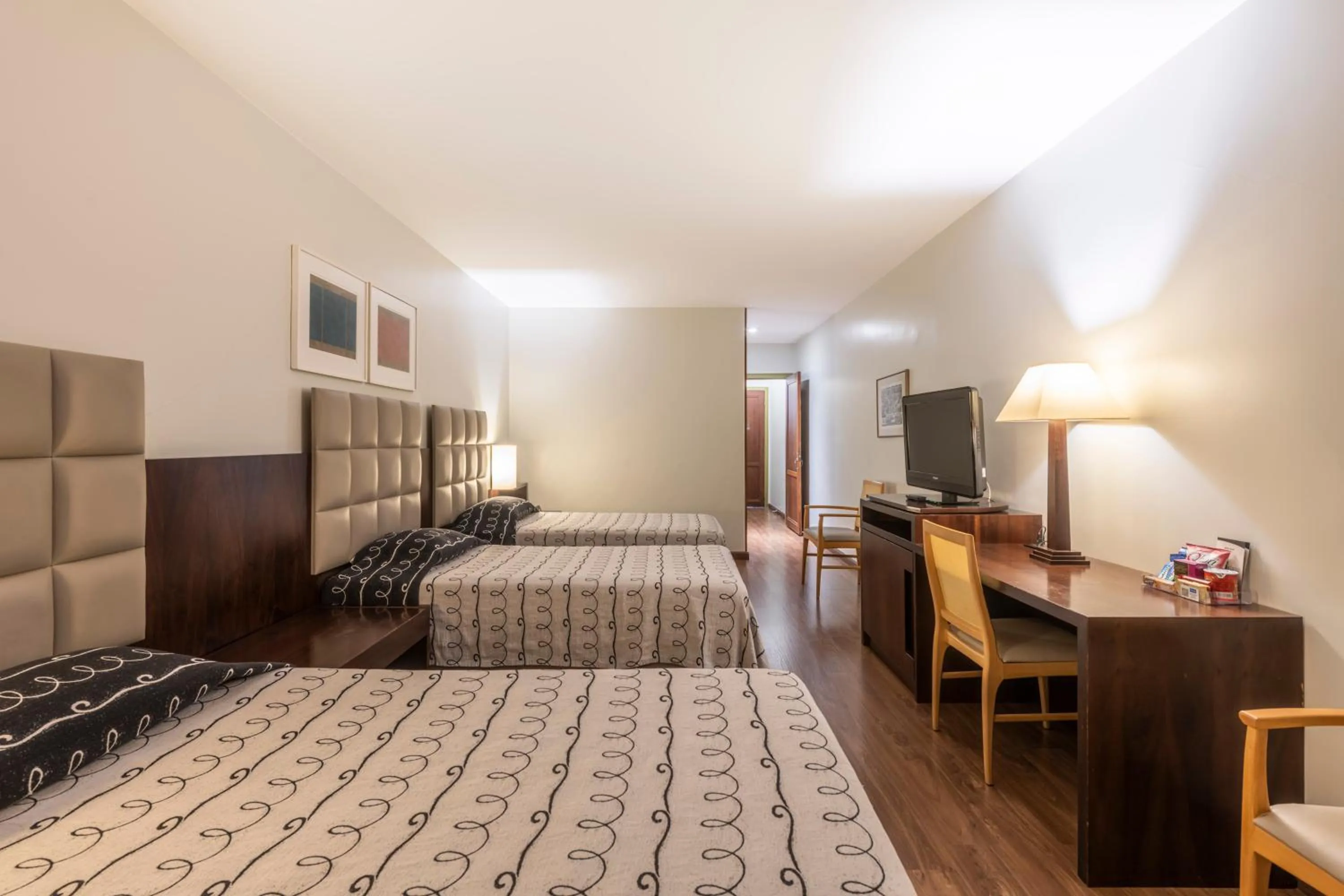 Bedroom, Bed in DELPLAZA Excelsior São Paulo - By Monreale