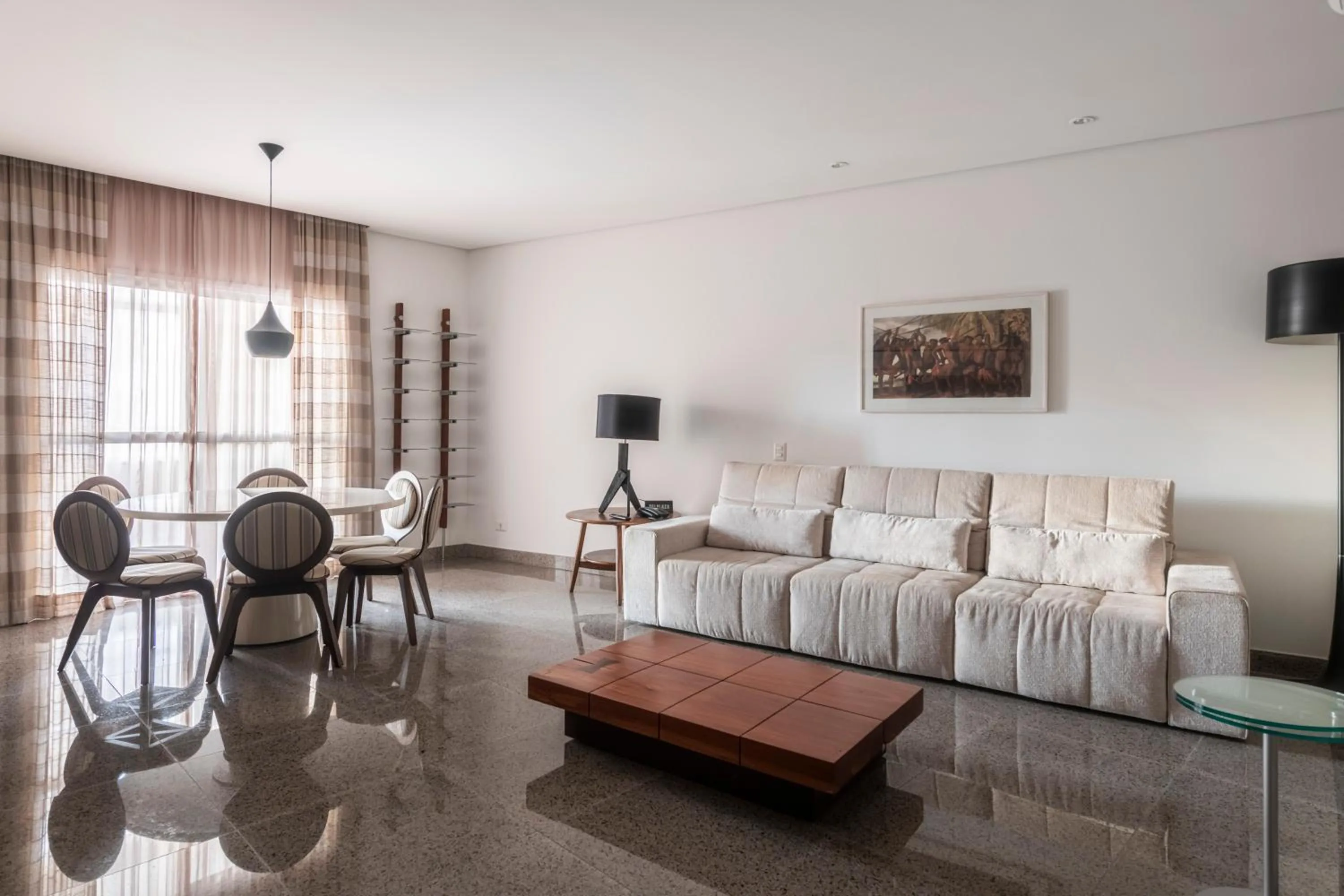 Bedroom in DELPLAZA Excelsior São Paulo - By Monreale