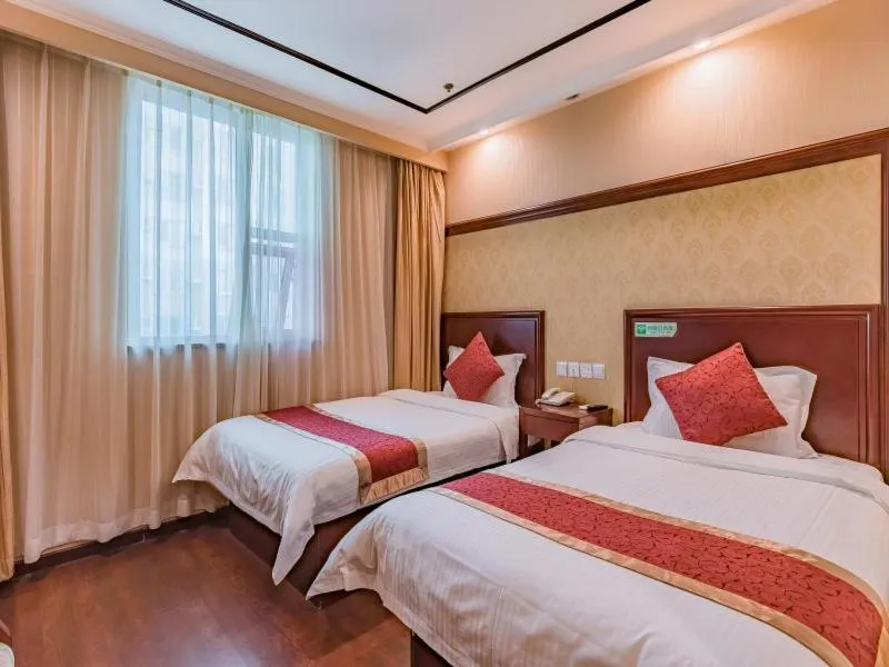 Bed in GreenTree Inn Beijing Yuegezhuang Business Hotel