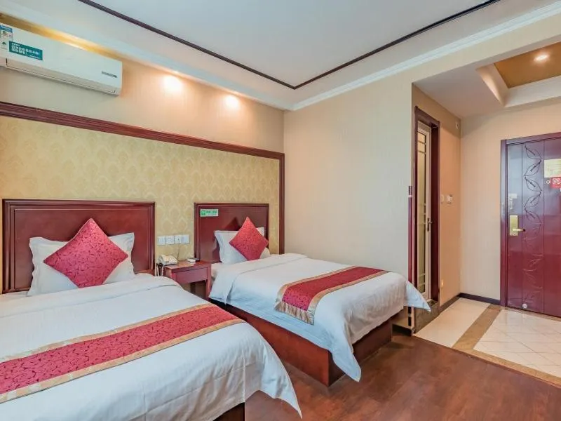 Bed in GreenTree Inn Beijing Yuegezhuang Business Hotel