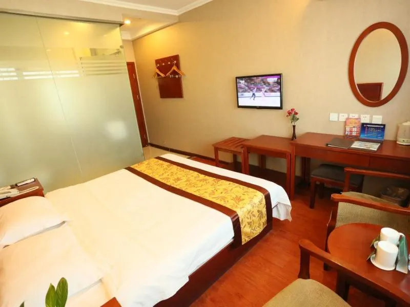 GreenTree Inn Beijing Changping Shahe Metro Station Express Hotel