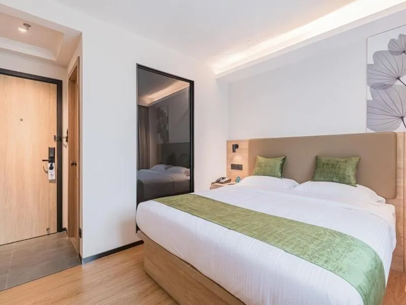 Bed in GreenTree Inn BeiJing FangZhuang Business Hotel