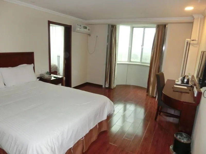 Bed in GreenTree Inn Beijing Mentougou Express Hotel