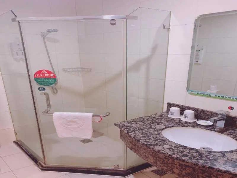 GreenTree Inn Tianjin Huanghe Ave Guangkai Metro Station Express Hotel