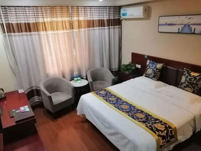 Bed in GreenTree Inn Tianjin Beiyang Bridge Business Hotel