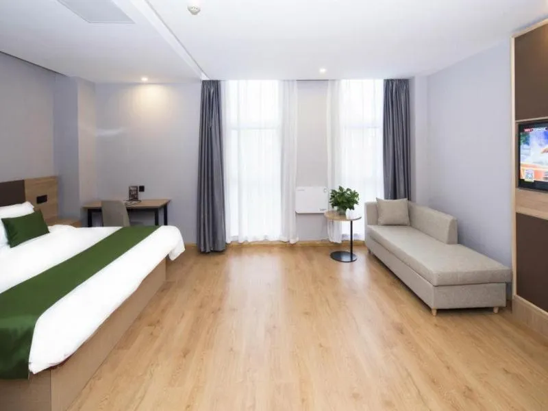 Bed in GreenTree Inn Tianjin Xiqing Development Zone Renrenle Square Express Hotel