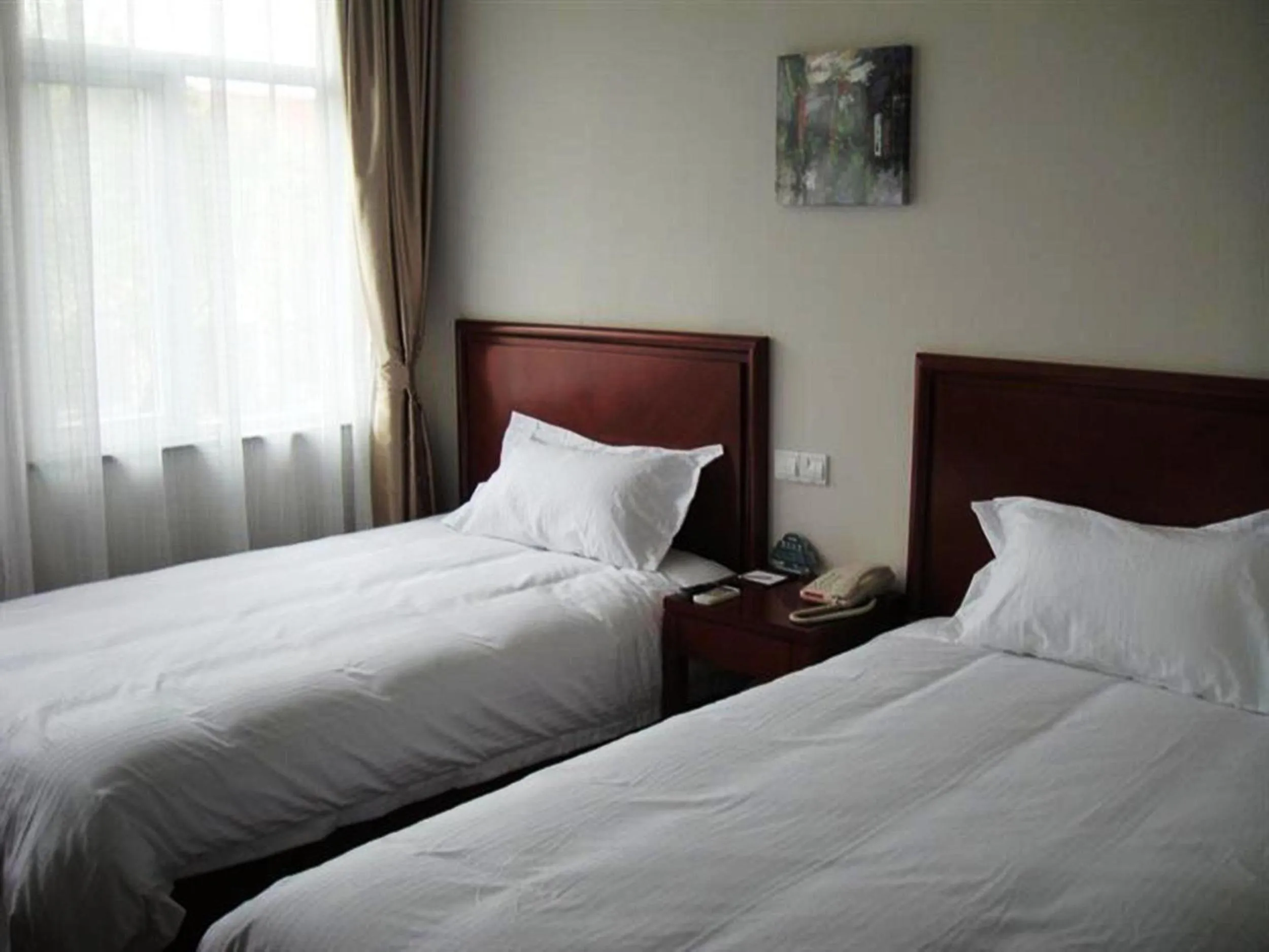 Bedroom, Bed in GreenTree Inn Nanjing Yuhuatai Scenic Spot China Gate Subway Station Express Hotel