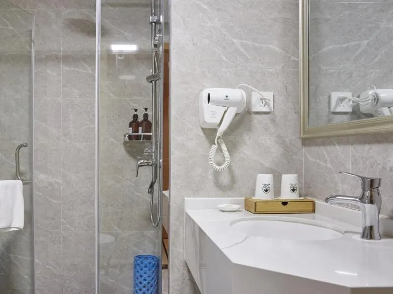 GreenTree Inn Nanjing Qinhuai District Xinjiekou Subway Station Express Hotel