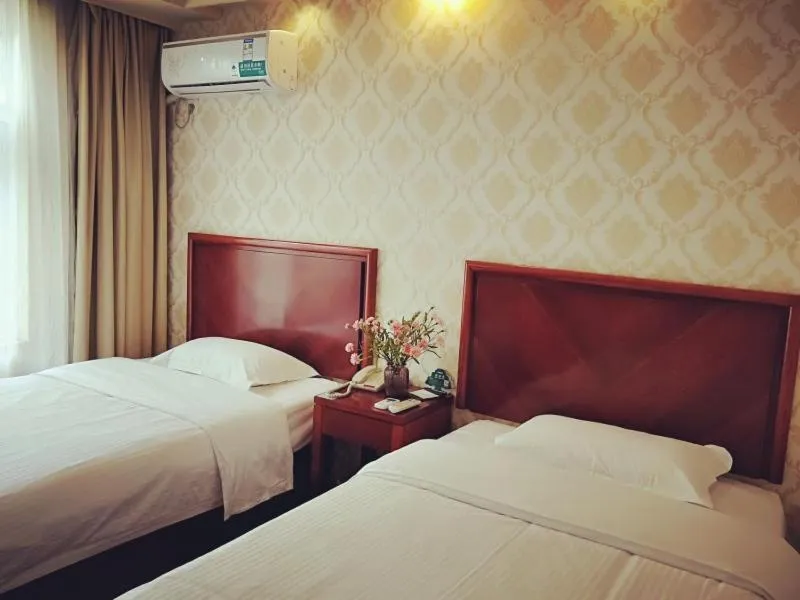 Bed in GreenTree Inn Jiangsu Nanjing Confucius Temple South Taiping Road Express Hotel