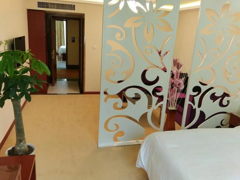 Bed in GreenTree Inn JiangSu NanJing MaQun Street NingZhi Road Shell Hotel