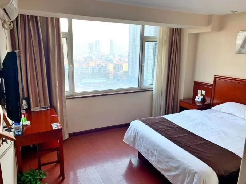 Bed in GreenTree Inn Hebei Handan Railway Station Express Hotel