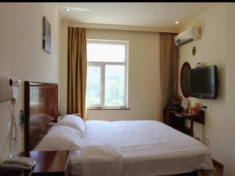 Bed in GreenTree Inn Hebei Zhangjiakou Bus Station Express Hotel