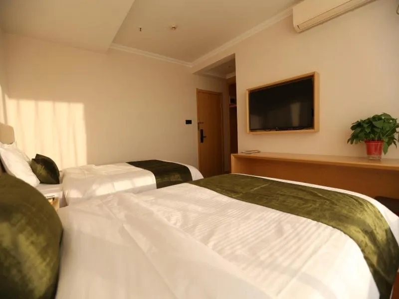 Bed in GreenTree Inn Hebei Langfang Development Zone Convention and Exhibition Centre Business Hotel