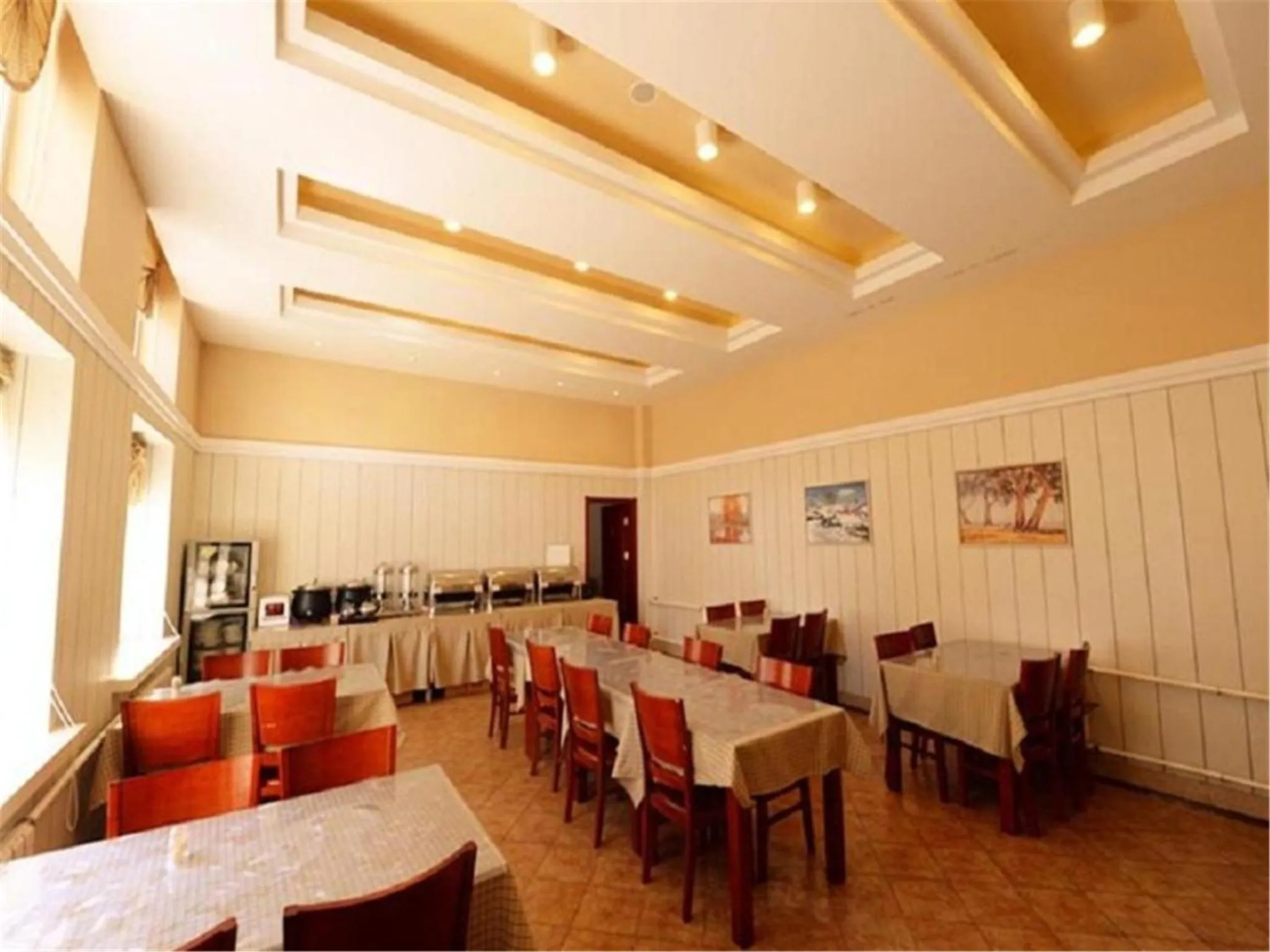 Restaurant/places to eat in GreenTree Inn Hebei Qinhuangdao Olympic Center Express Hotel