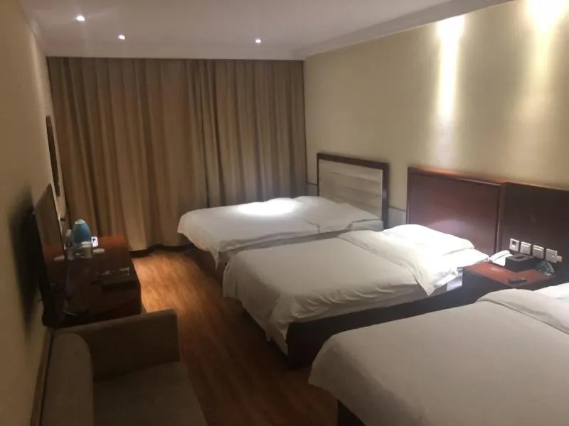 GreenTree Inn Henan Puyang Jingkai Avenue Wuyi Road Business Hotel