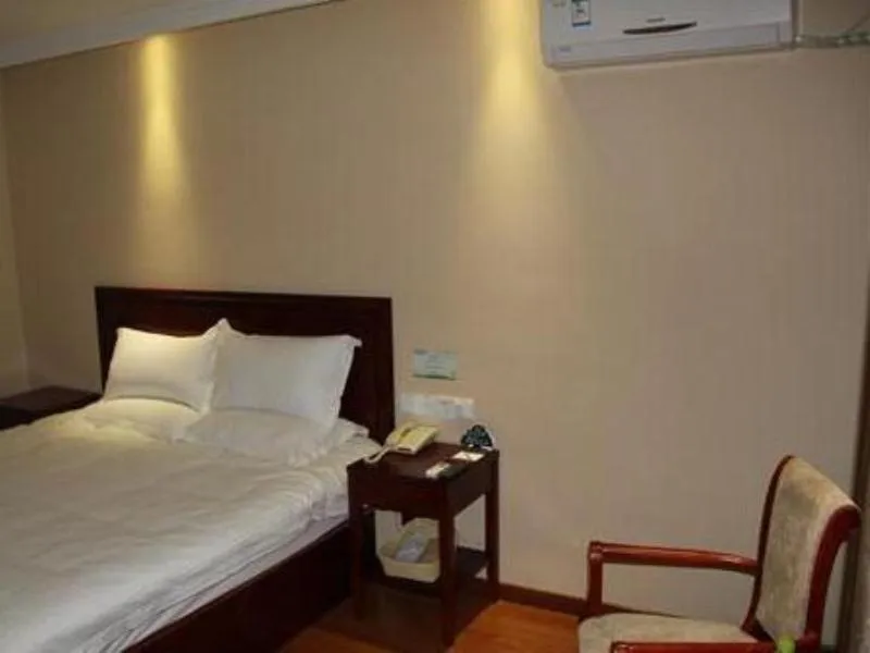 Bed in GreenTree Inn Shandong Weifang Gaomi Liqun Road Minghao Business Hotel