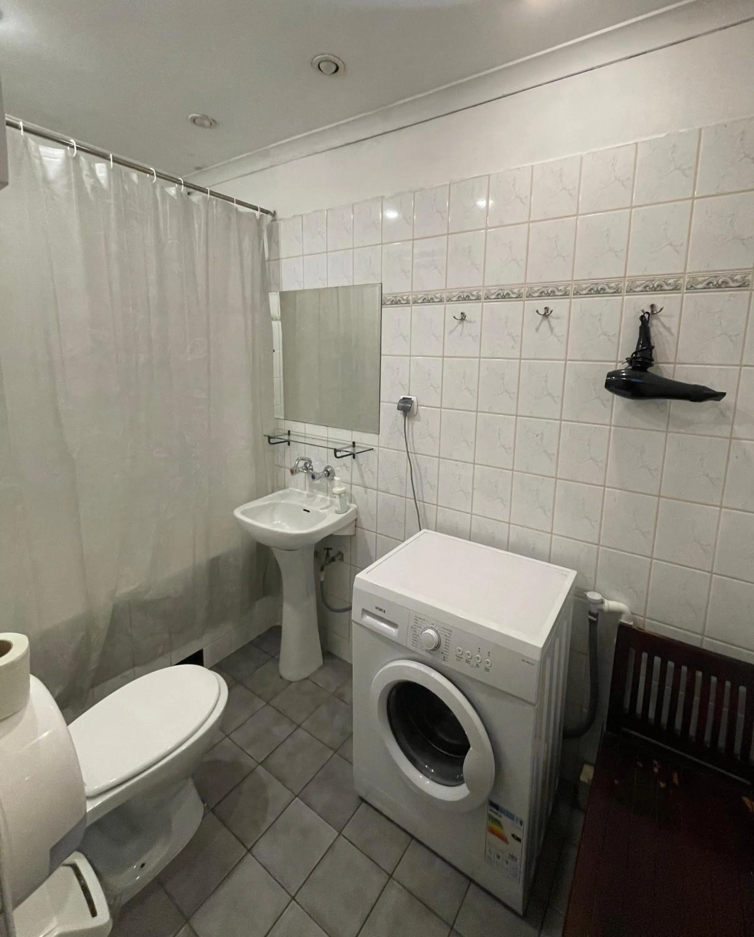 Bathroom in Metropolitan Apartments