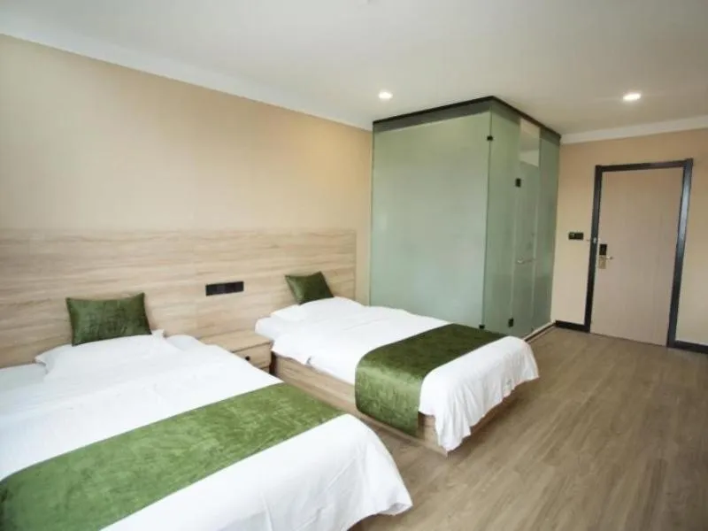 GreenTree Inn Shandong Linyi Bus Station Express Hotel
