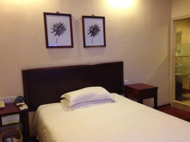 Bed in GreenTree Inn Anhui Suzhou Railway Station Express Hotel