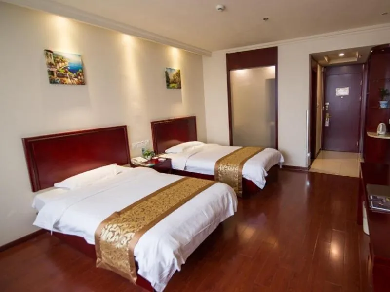 Bed in GreenTree Inn AnHui GuangDe ZhongYang LeCheng Business Hotel