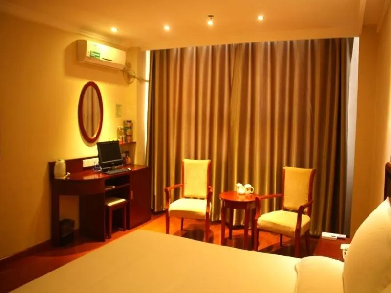 Bed in GreenTree Inn Shandong Liaocheng Chiping East Huixin Road Business Hotel