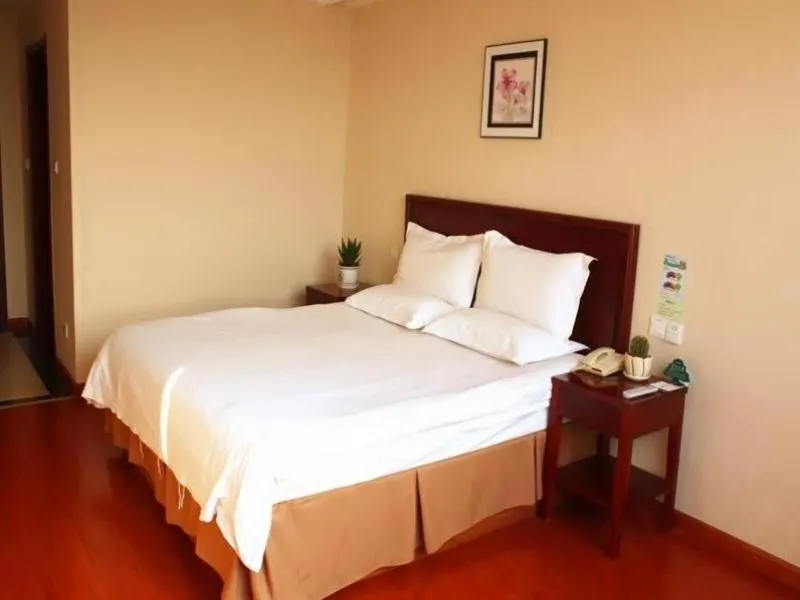 Bed in GreenTree Inn Shandong Liaocheng Chiping East Huixin Road Business Hotel