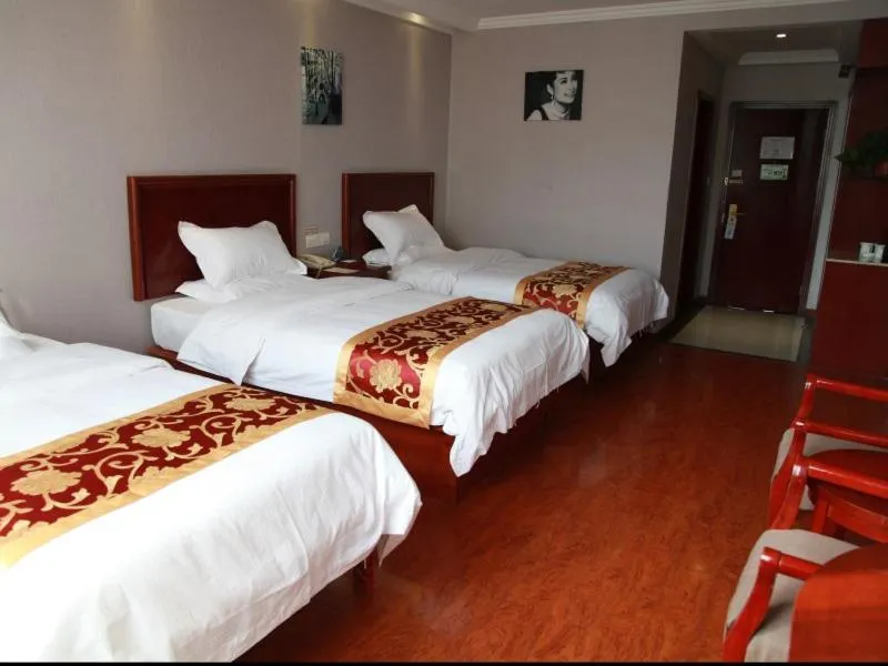 Bed in GreenTree Inn Jiangsu Wuxi Xibei Town Xingtiandi Shell Hotel
