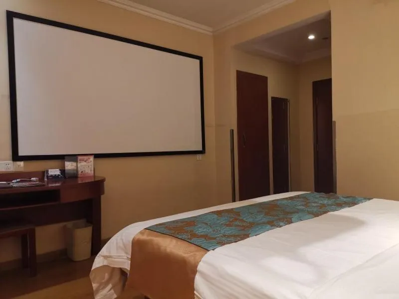 Bed in GreenTree Inn Jiangsu Wuxi Taihu Avenue Tongyang Road Express Hotel