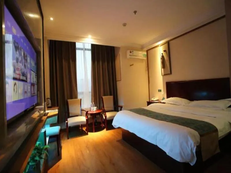 Bed in GreenTree Inn JiangSu WuXi YangJian XiHu Road Express Hotel