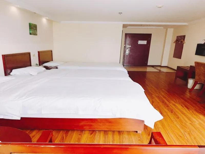 Bed in GreenTree Inn Jiangsu Wuxi Huishan Ancient Town Business Hotel