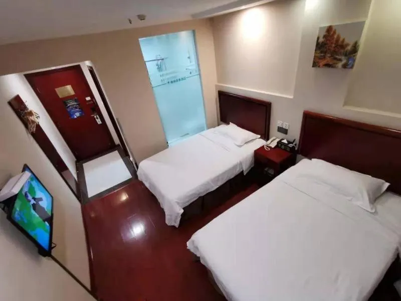 Bed in Greentree Inn Jiangsu Suzhou Kunshan Development Zone Penglang Xinxing Road Express Hotel