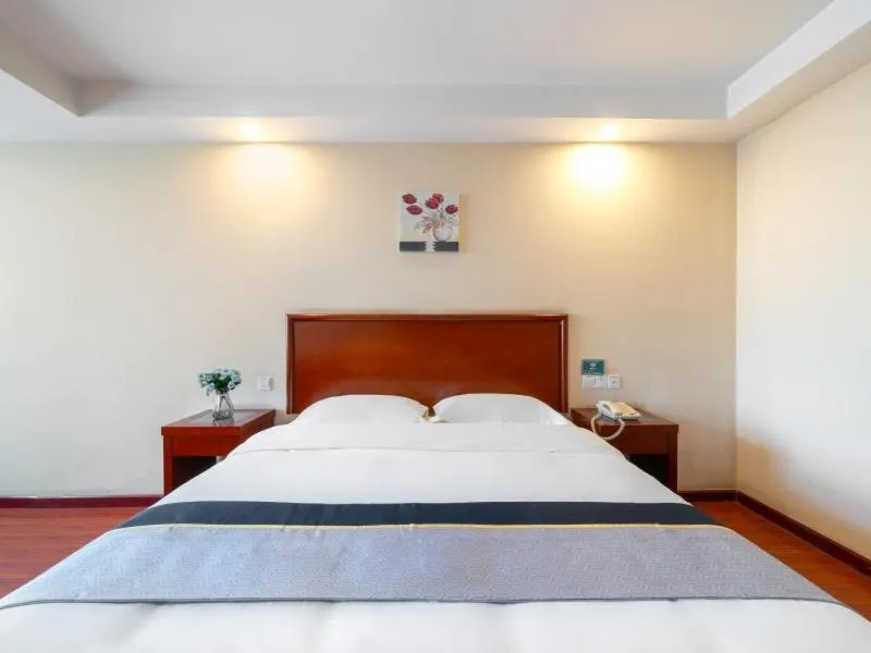 GreenTree Inn Jiangsu Suzhou Shengze Bus Station Business Hotel