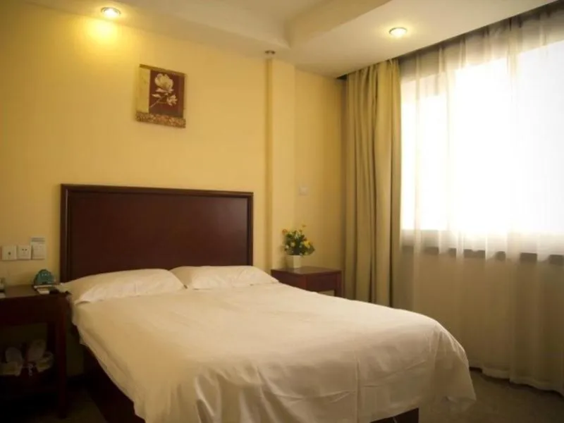 GreenTree Inn Suzhou Guanqian Yangyuxiang Metro Station Business Hotel