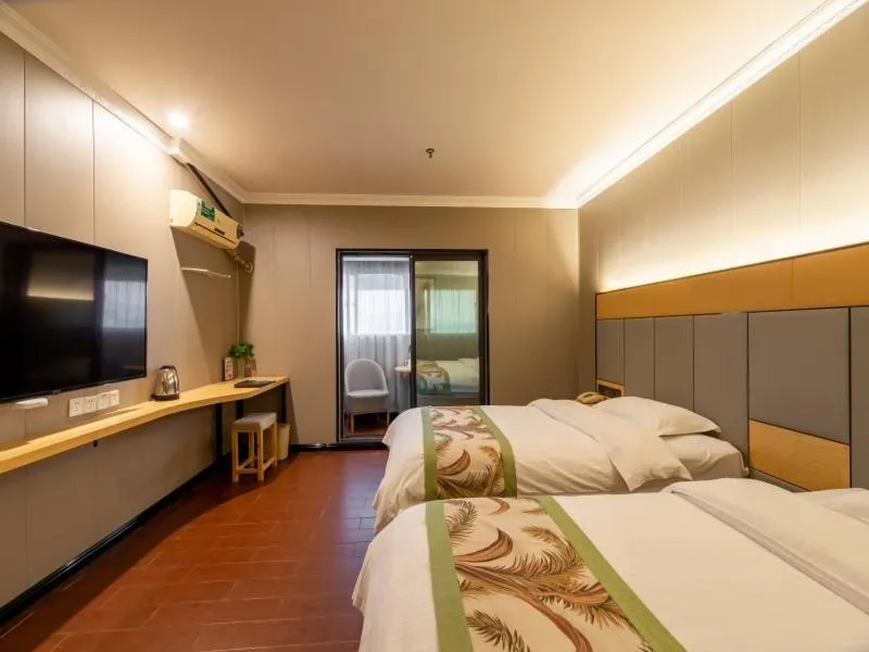 Bed in GreenTree Inn Jiangsu Suzhou Mudu Ancient Street Express Hotel